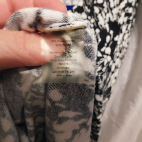 Button Up Cardigan Black and White Sweater Small - Picture 7 of 9